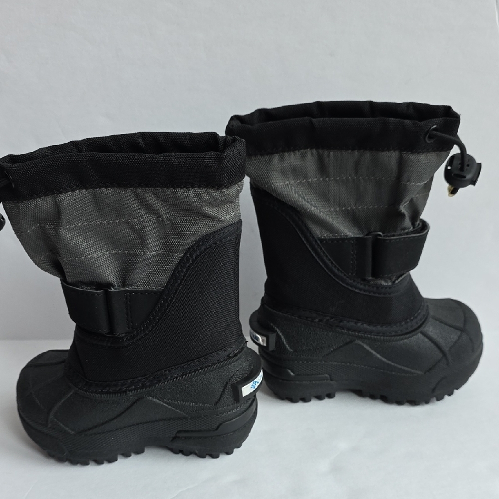 Columbia Black and Gray Snow Boots